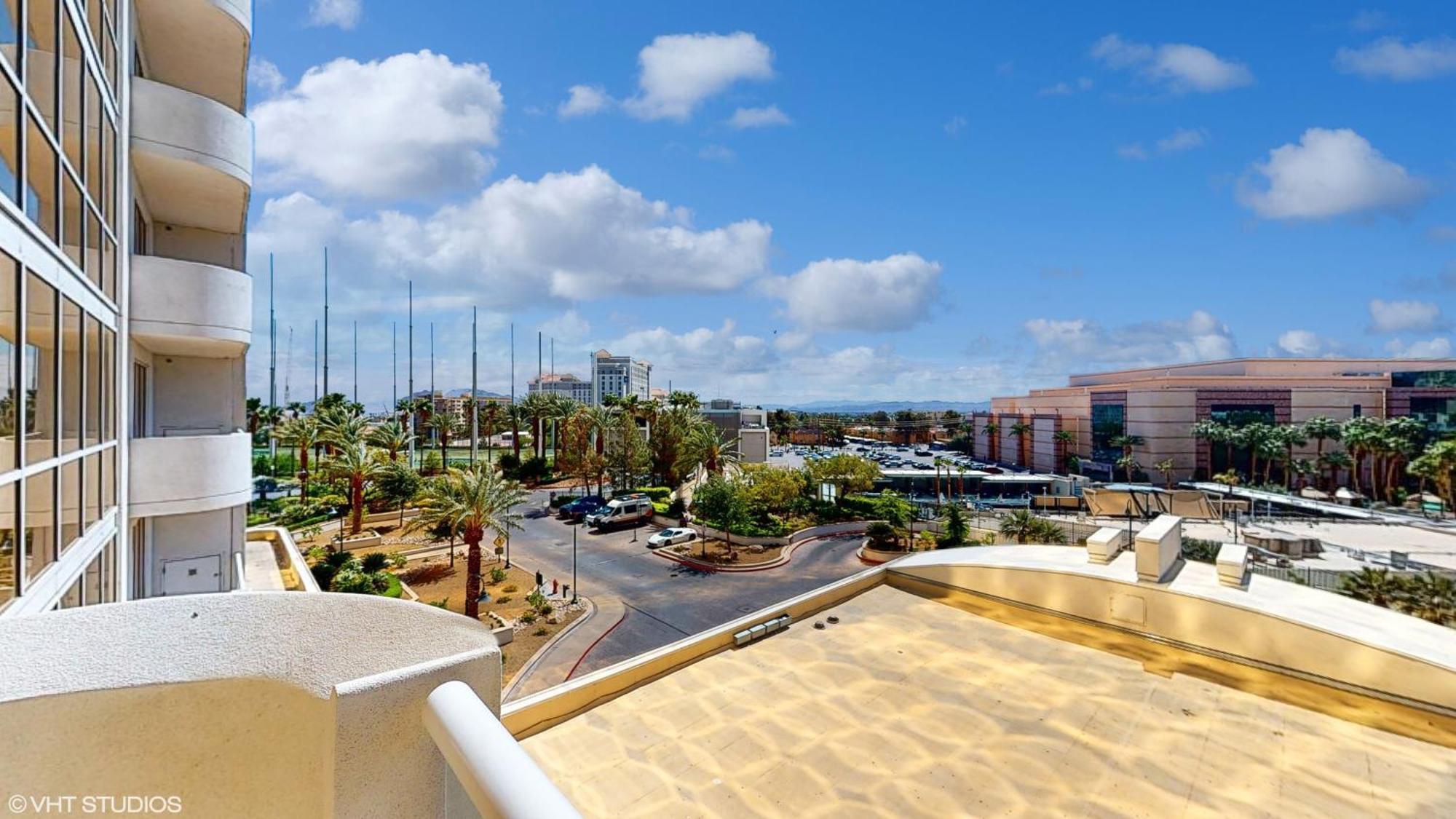 Lady Luck'S Vista - Private Balcony - Full Kitchen - Two Full Baths - Jetted Tub - Full Mgm Grand Resort Access W No Resort Fee At Mgm Signature ลาสเวกัส ภายนอก รูปภาพ